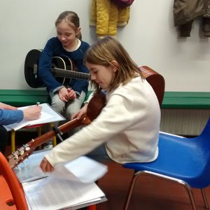 Gitaarles Guitar lesson